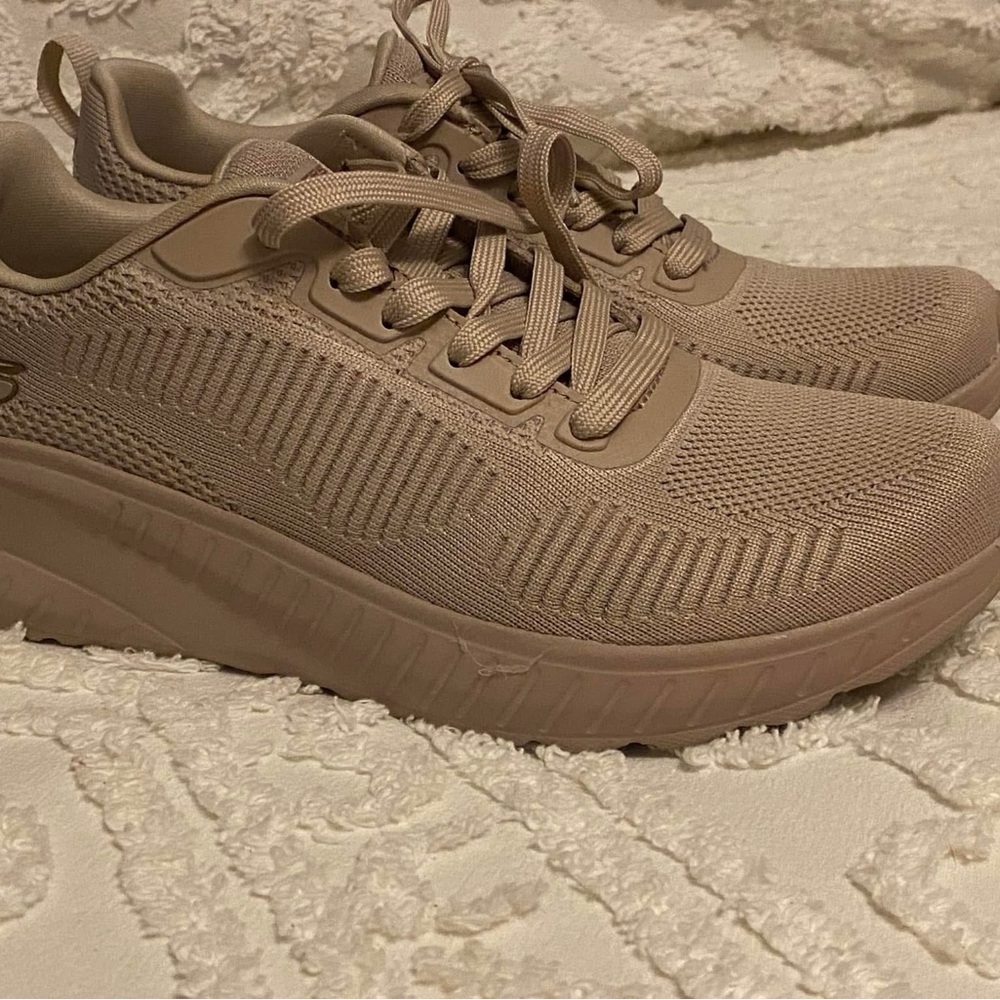 Women's Tan Sneakers